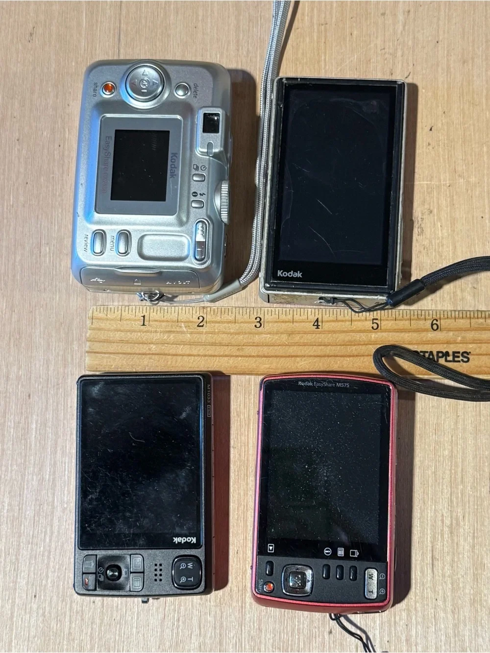 Lot of 4 Kodak Digital Cameras BROKEN “Parts/Repair”Buy As Is Read Info Below!